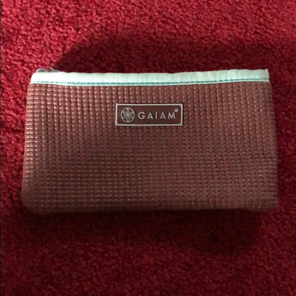 Gaiam yoga small zippered clutch bag